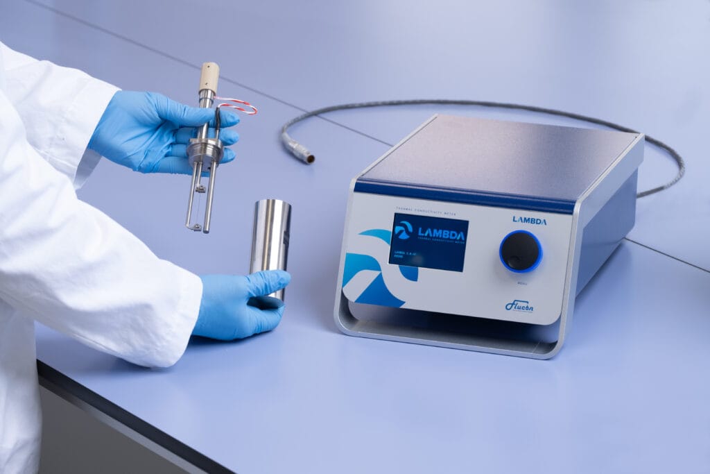 LAMBDA thermal conductivity meter with transient hot-wire probe.